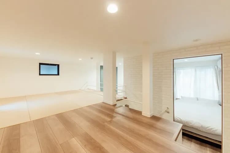 ロフト(寝室②)