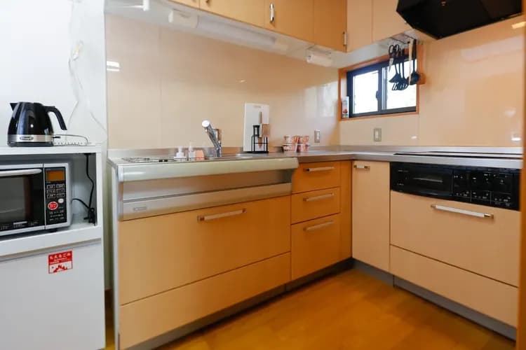 システムキッチン・3口IH