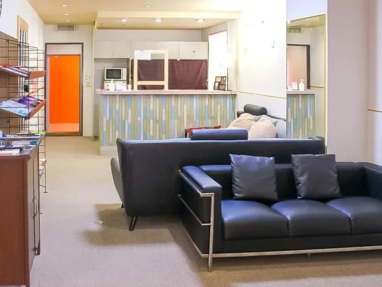 ・3F共用スペース　テレビを設置していますのでお気軽にご利用ください