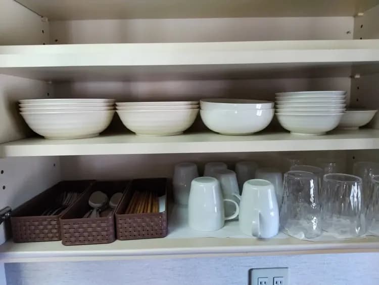 食器類、割れ物は無し