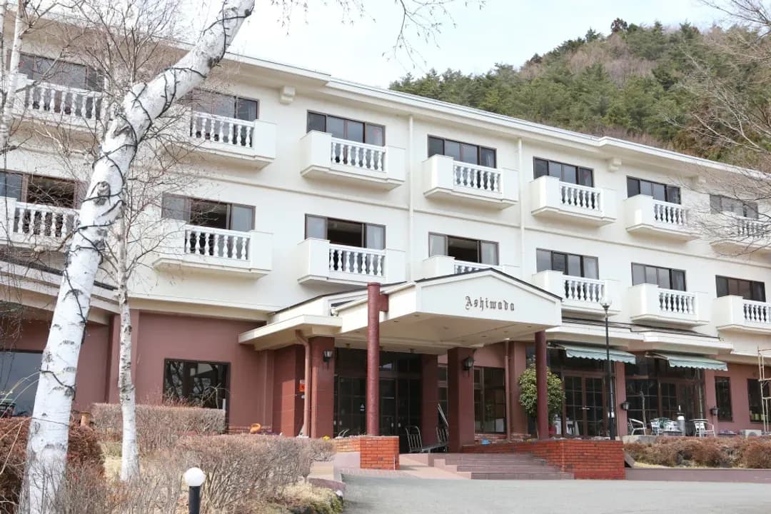 山梨縣-河口湖溫泉 足和田飯店｜河口湖景/富士山景/付費腳踏車租借