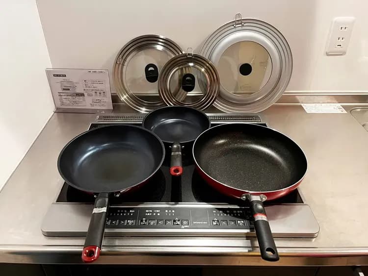 ・【調理器具】フライパンのサイズも豊富にご用意しております