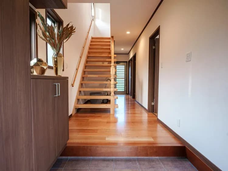 ・【玄関】広々とした玄関。伊豆の休日のはじまりはここから