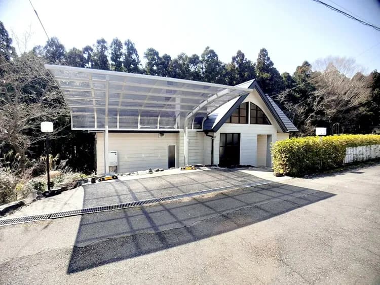 ・【外観】1台分の駐車スペースをご用意しています