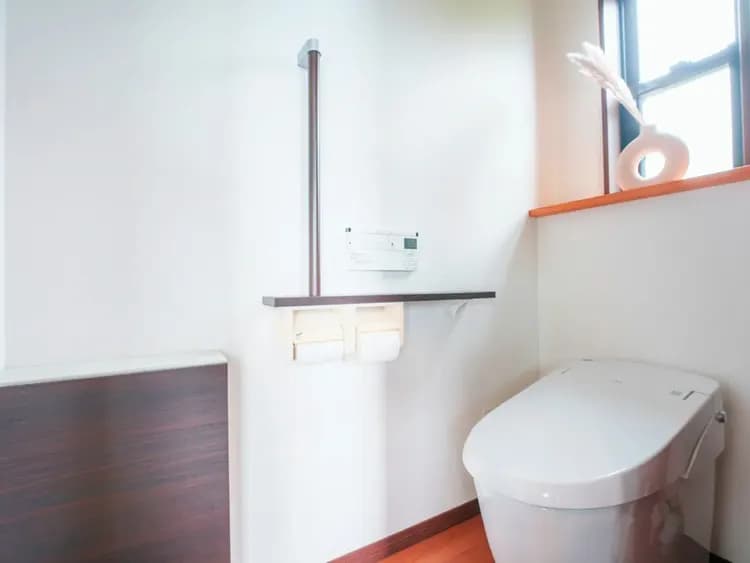 ・【トイレ】温水洗浄機能を備えたお手洗い