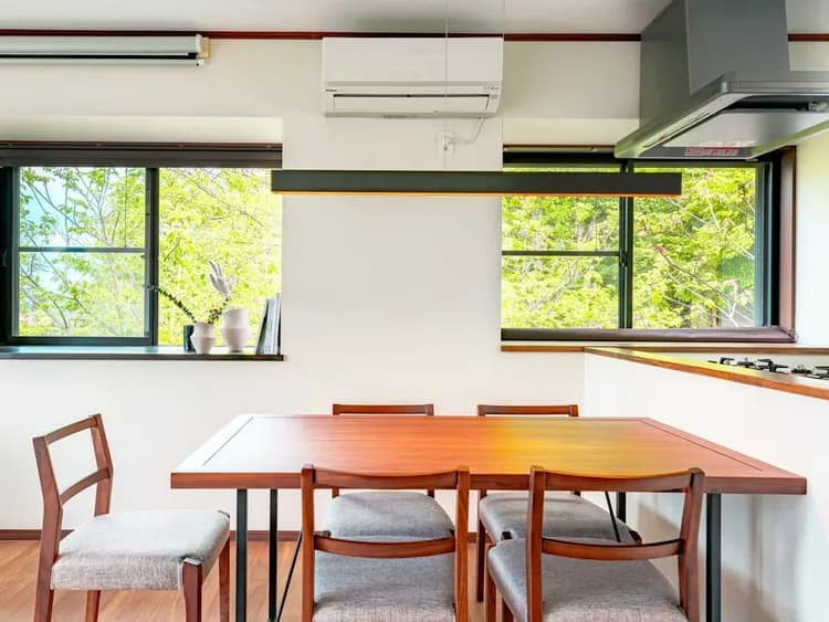 ・【ダイニング】ご家族やご友人と楽しく食卓を囲んでいただけます