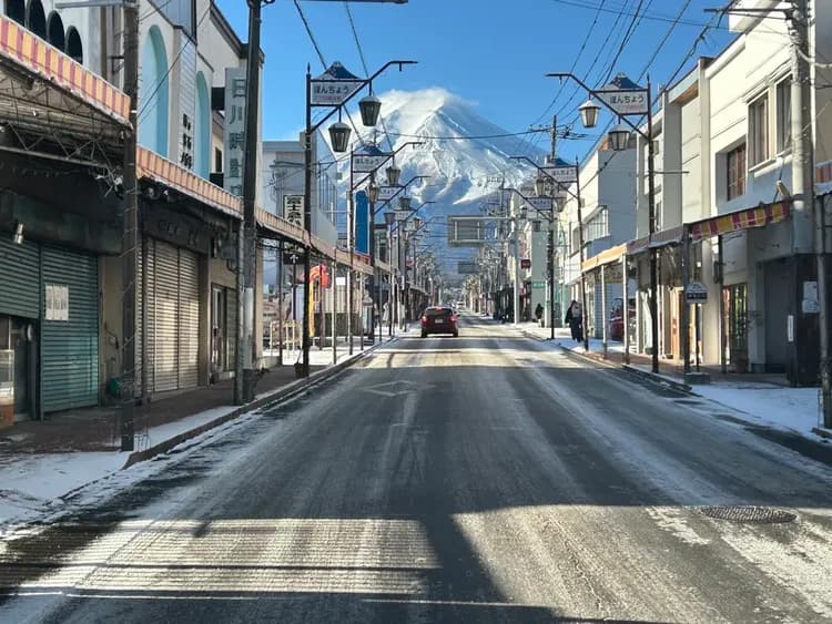 A guesthouse for groups and families-15