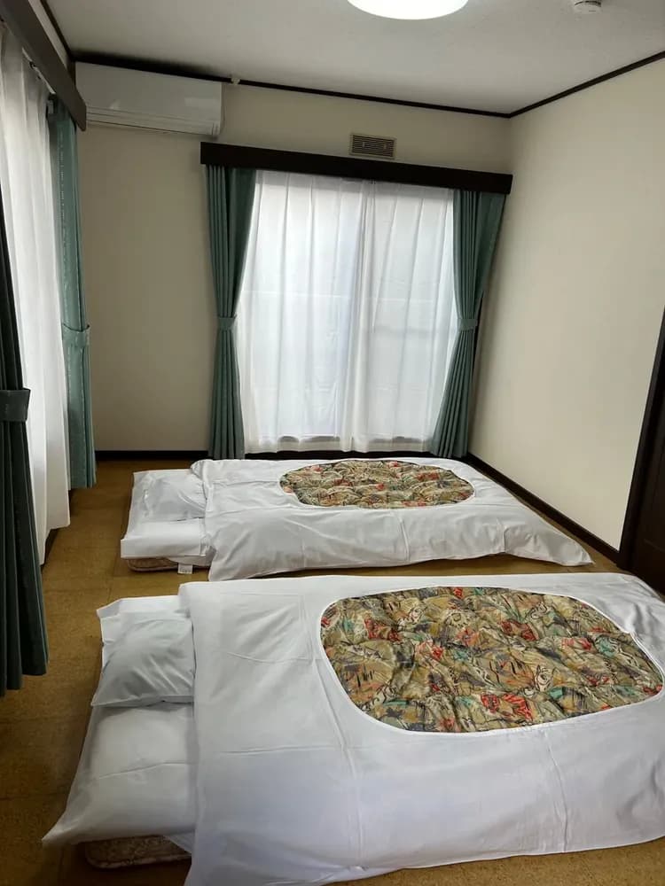 A guesthouse for groups and families-3