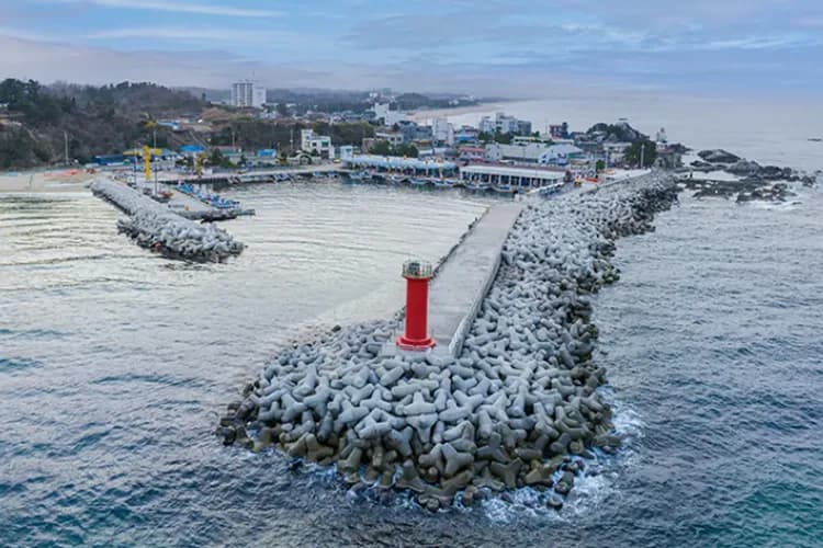 黑暗榮耀拍攝地 牛石港燈塔