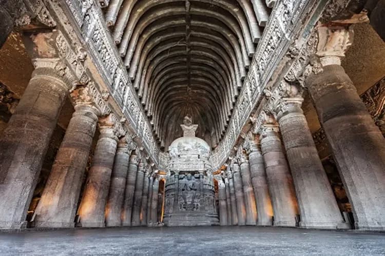 南印度旅遊7日│孟買印度門．千人洗衣場．寶萊塢電影城．阿旃陀石窟．埃洛拉石窟-8