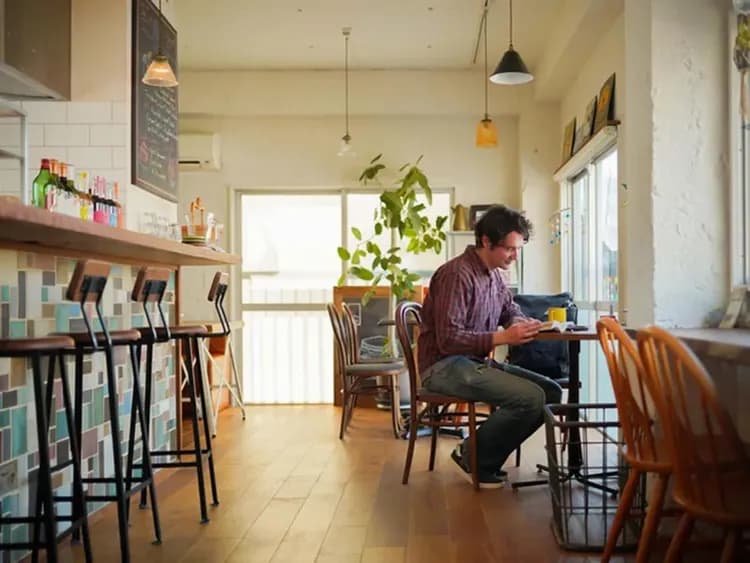 CAFE & Petit Hostel ROUTE-4