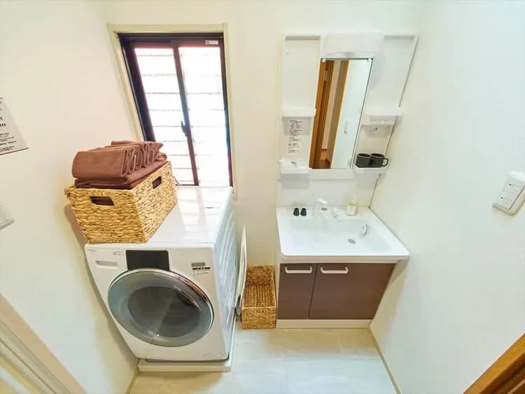 距羽田机场3公里，直达仅6分钟，离最近车站步行4分钟全新日式别墅1F-12