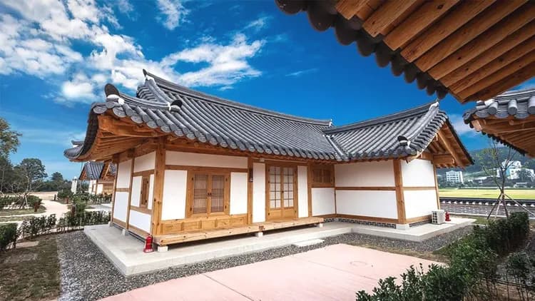 江陵烏竹韓屋村