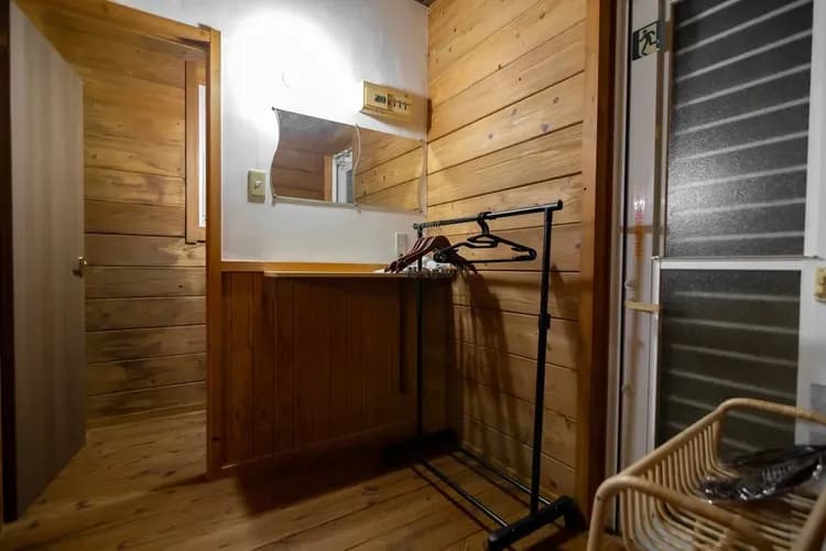 距海灘僅1分鐘！泳池直連/免費停車/複式4棟＋2室一廳1棟/Max21人-13