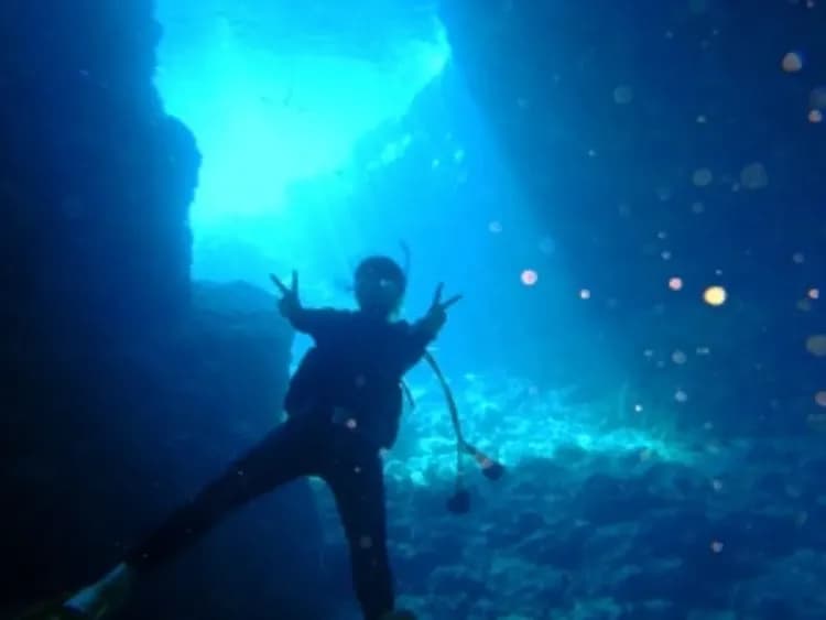 【恩納出發】青洞體驗潛水／浮潛｜沖繩人氣水上活動-6
