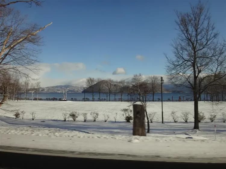 【每月一物北海道5日】冬季浪漫雪景、函館夜景纜車、白色燈樹節、小樽運河、熊牧場、獼猴泡溫泉、三大螃蟹溫泉、保住兩晚溫泉