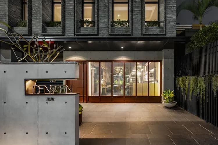 Front of property - evening/night