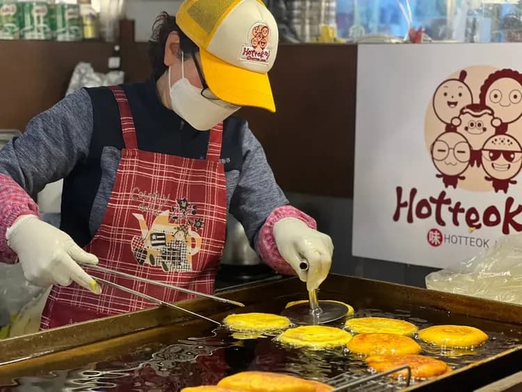 廣藏市場攤販製作美食