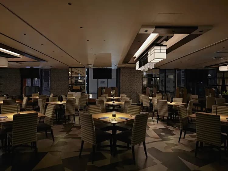 和牛と関西うまいもん食材のレストラン＆バー/2階