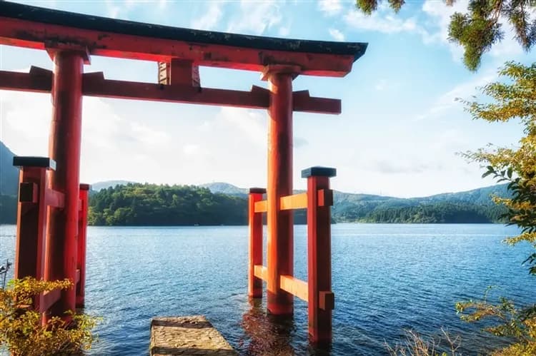 【迎春折2,000東京旅遊5日】東京迪士尼、富士急樂園、箱根鐵道、富士美景遊船