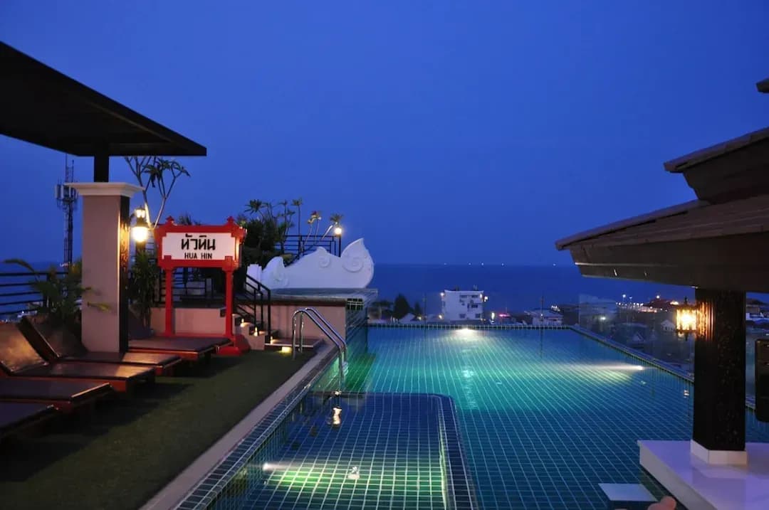 班武里府-查來拉恩酒店