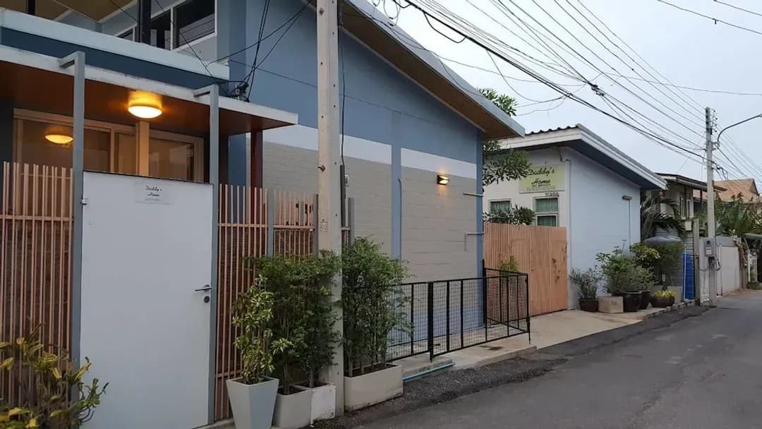 班武里府-華欣老爹之家旅館