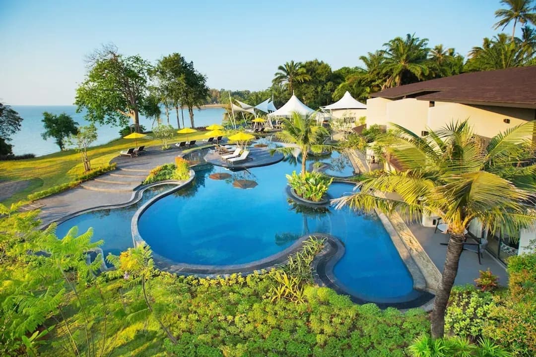 Krabi-The ShellSea Krabi Luxury Beach Front Resort & Pool Villa