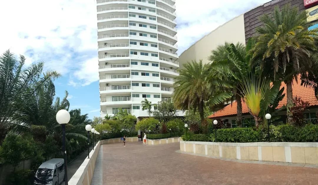 春武里府-塔萊觀景 6 號服務式公寓