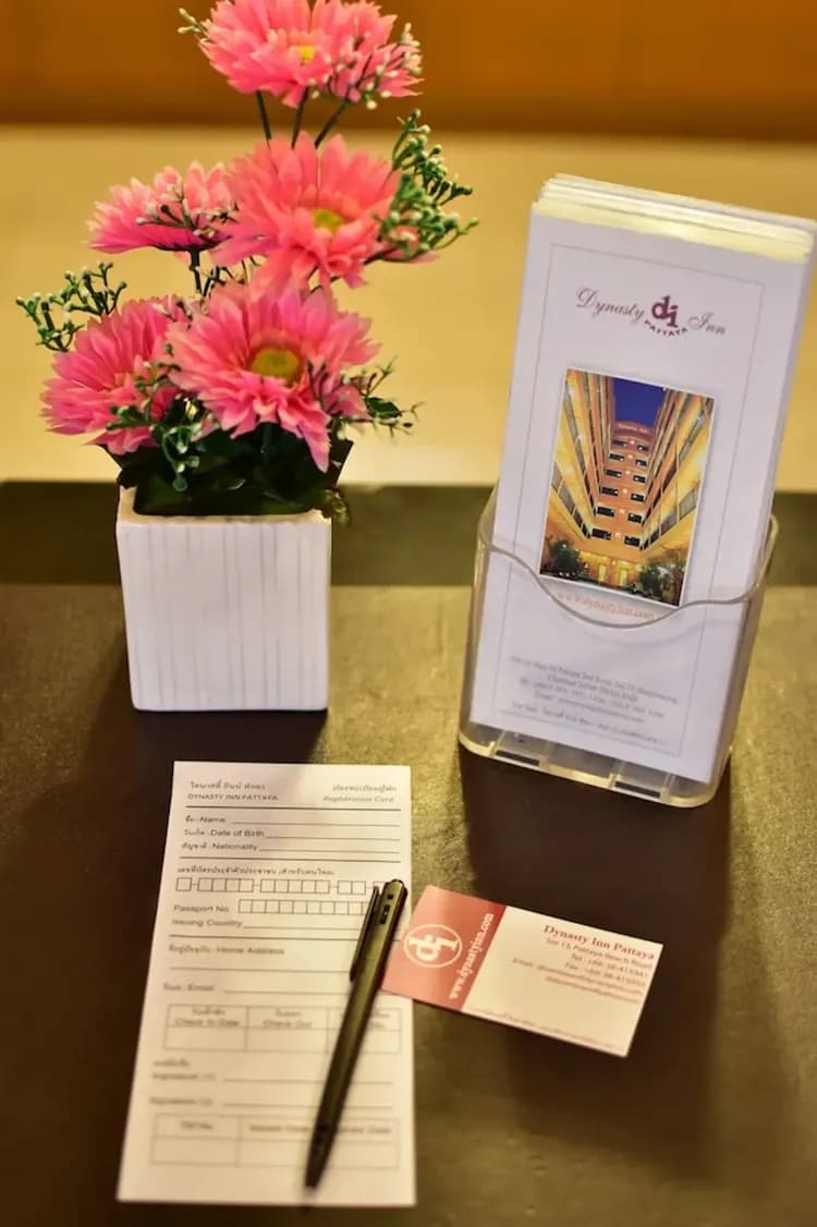 Check-in/check-out kiosk