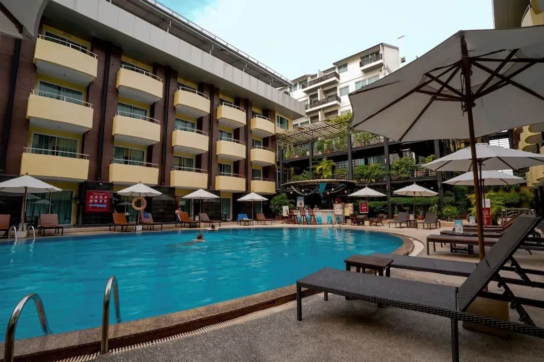 春武里府-男爵海灘飯店 - SHA 認證