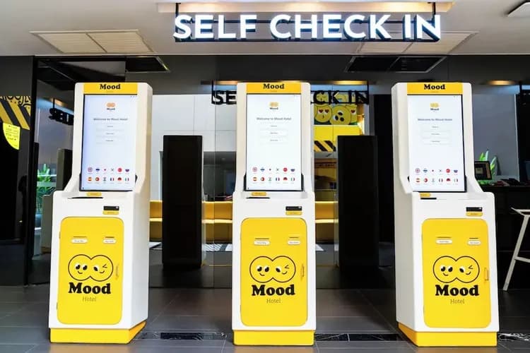 Check-in/check-out kiosk