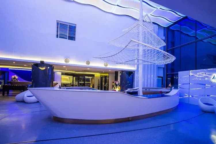 Check-in/check-out kiosk