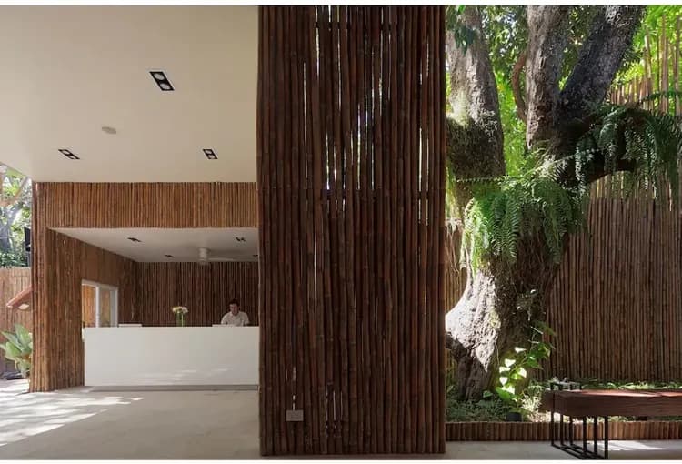 Check-in/check-out kiosk