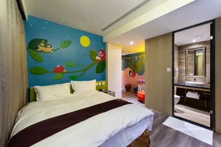 Children's theme room