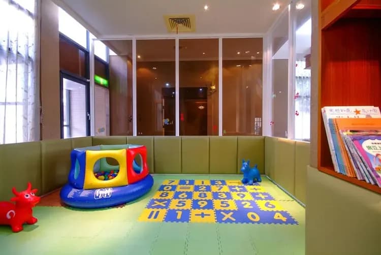 Children's play area - indoor