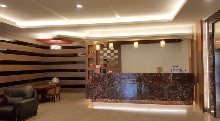 Check-in/check-out kiosk