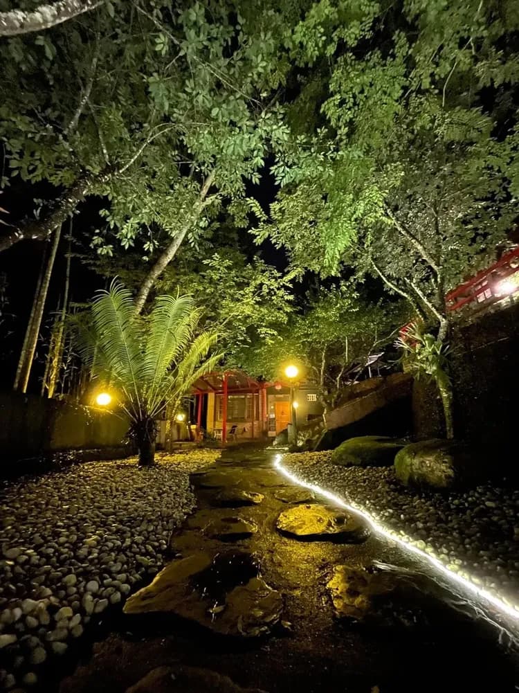 A Dream in Sun Moon Lake-5