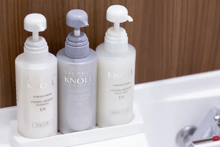 Bathroom amenities
