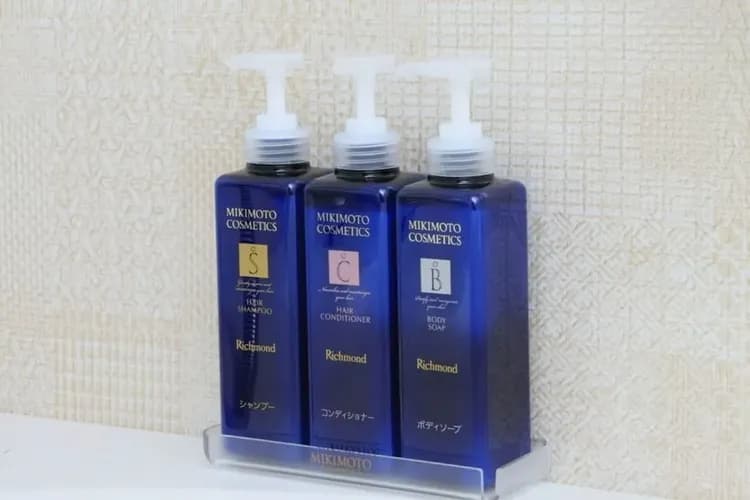 Bathroom amenities