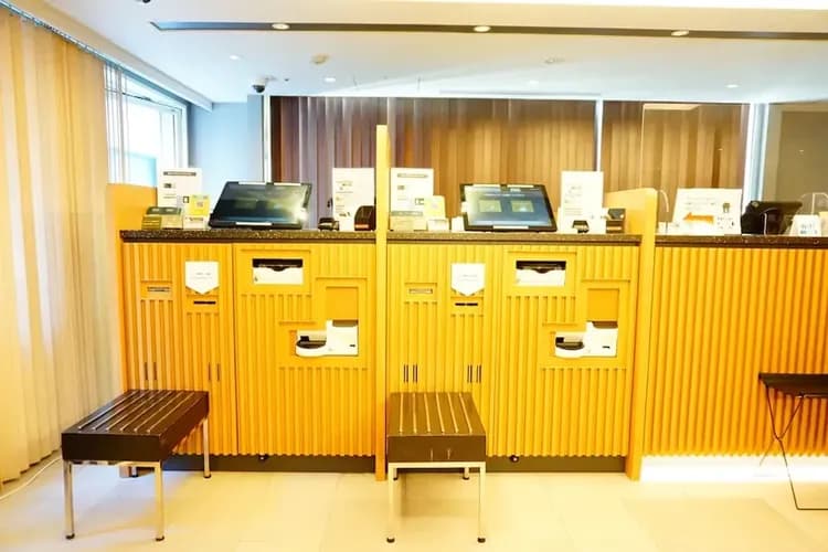 Check-in/check-out kiosk