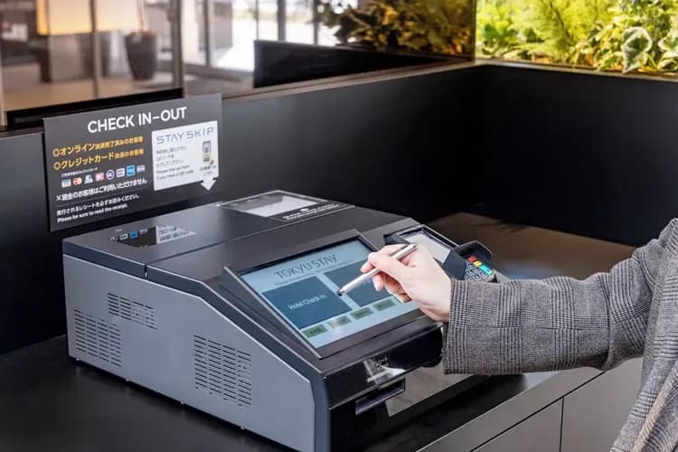 Check-in/check-out kiosk