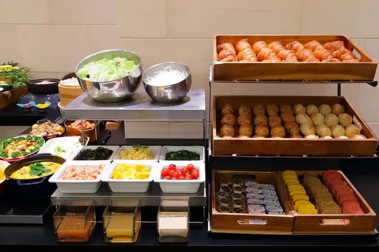 Breakfast buffet