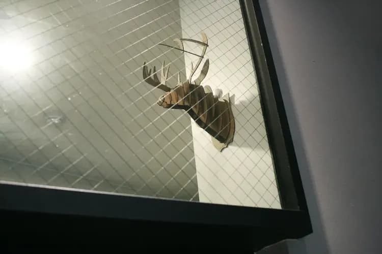 Check-in/check-out kiosk