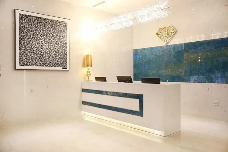 Check-in/check-out kiosk