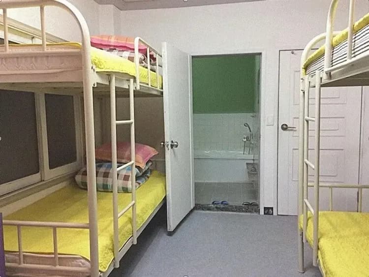 Children's theme room