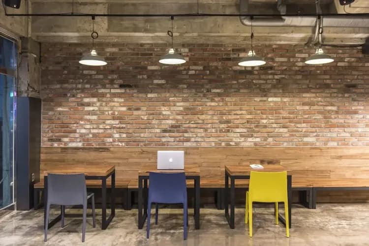 Check-in/check-out kiosk