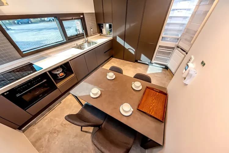 Private kitchenette
