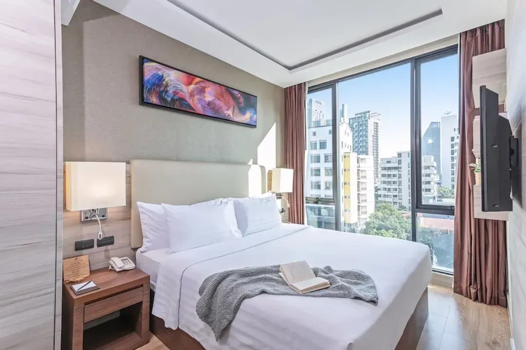 バンコク-アデルフィ フォーティーナイン