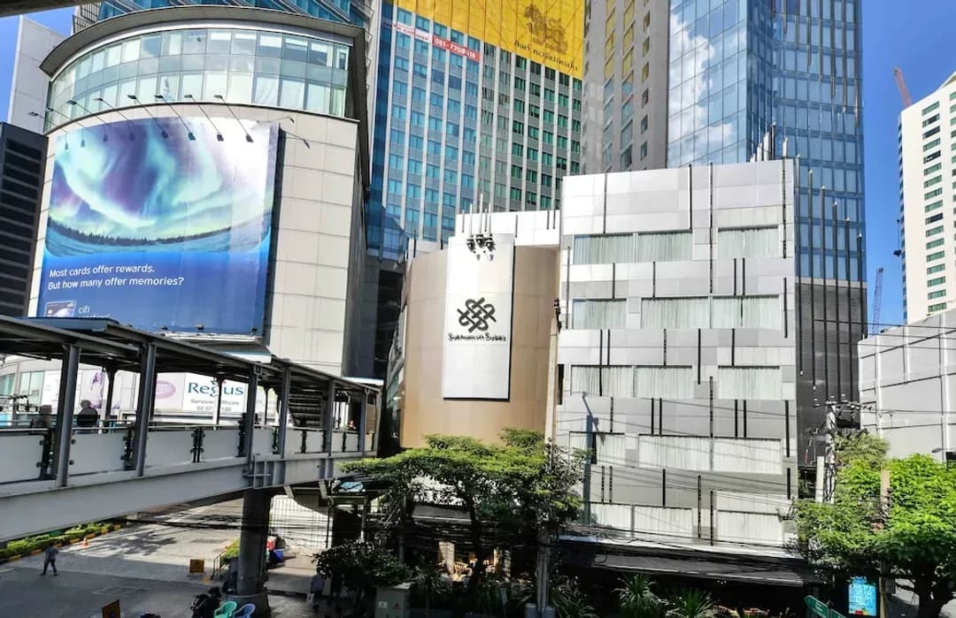 曼谷-素坤逸套房飯店