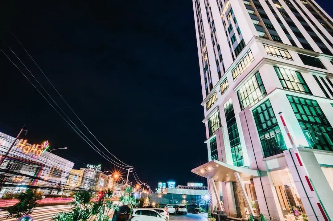 曼谷-垂直套房 - SHA Extra Plus 認證